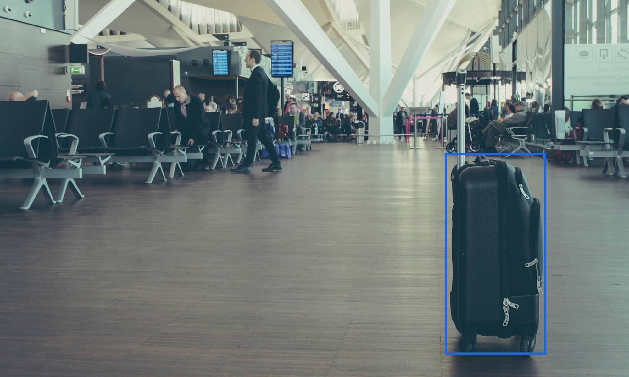 Luggage Detection and Analysis Airport Operations by Isarsoft